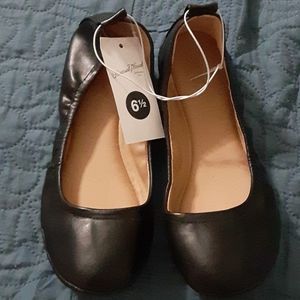 Nwt black ballet flats